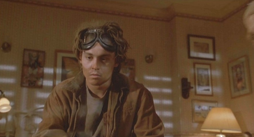 Депп мало что понимает. Зритель, в целом, тоже 