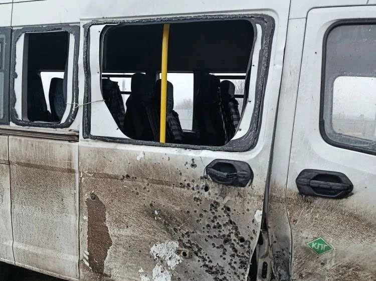     Атакованная «Газель» в Вознесеновке / Фото: max.ru/vvgladkov