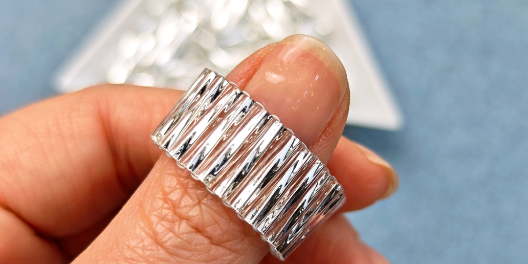 Как сделать стильное кольцо из стекляруса. Мастер-класс