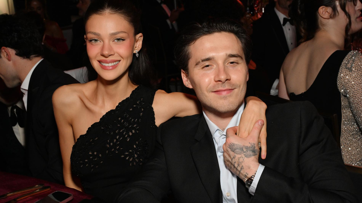    Никола Пельтц и Бруклин Бекхэм. Фото: Getty Images