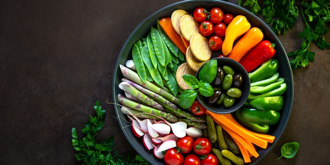 Мой личный эксперимент: почему я перестал считать клетчатку «елочной игрушкой» в тарелке