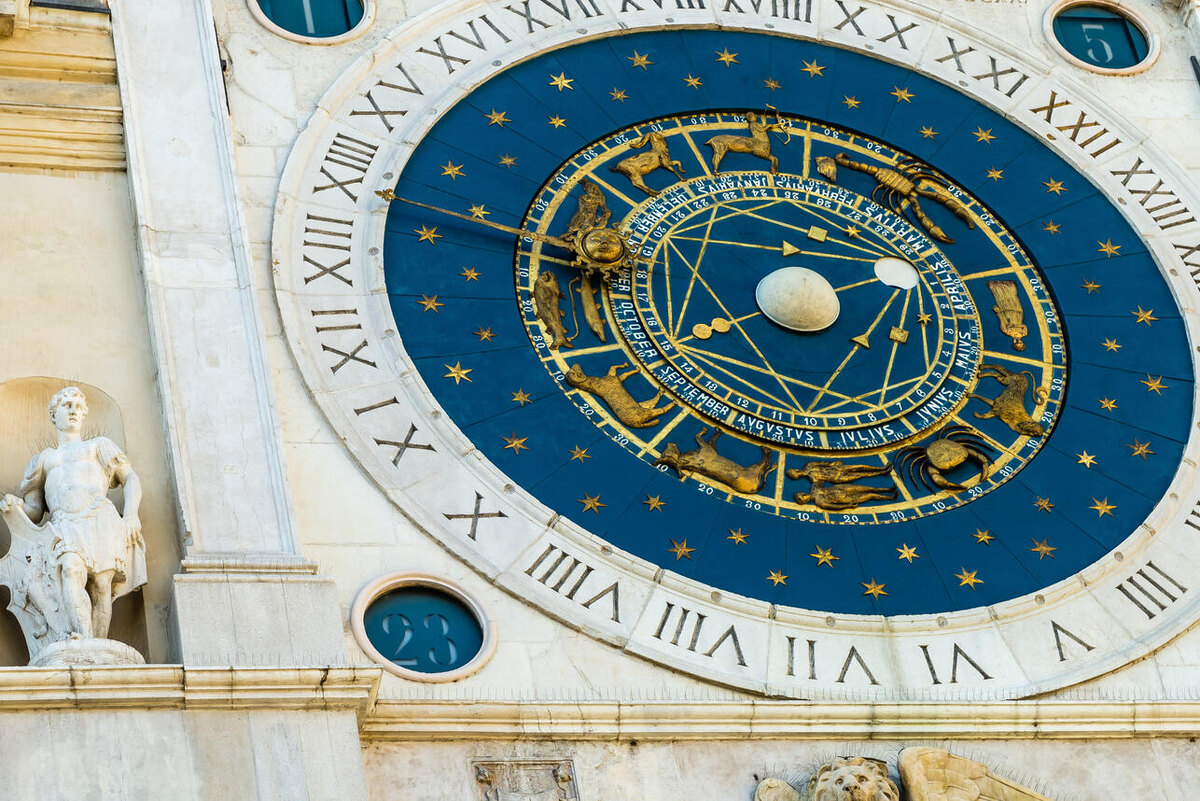    Астрология 123RF/legion-media.ru