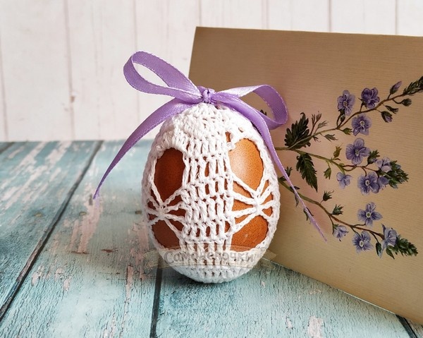Как обвязать крючком яичко – украшение на Пасху