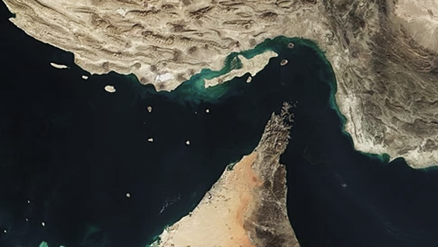 Ормузский пролив закрыт: как 54 километра воды обрушили мировую нефть, доллар и цены на тунца