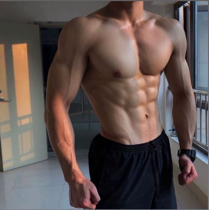 источник: https://yandex.ru/images/search?img_url=https%3A%2F%2Fi.pinimg.com%2Foriginals%2Fdf%2Fb7%2Ff1%2Fdfb7f191129d5164ba8f93dee5ce9b1e.jpg&lr=222&p=1&pos=28&rpt=simage&text=тело%20спортсмена