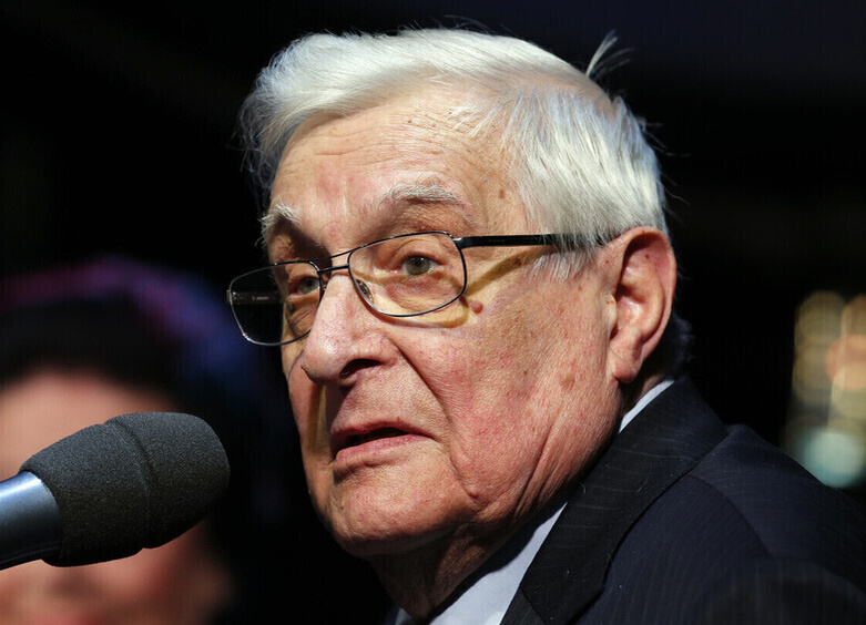     Олег Басилашвили