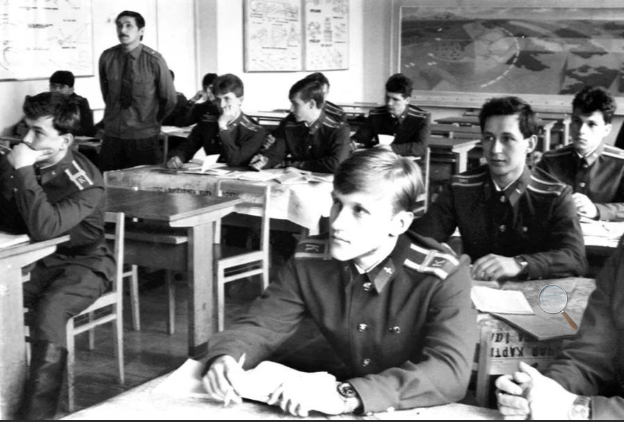 Товарищи курсанты...