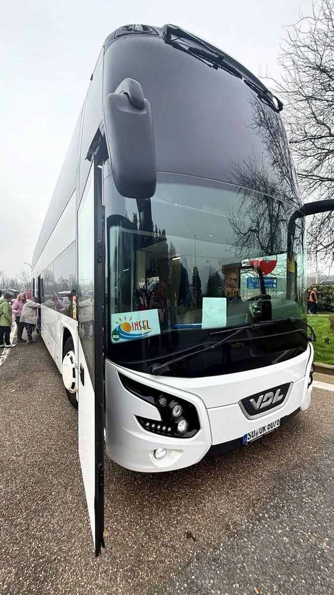 Туристический автобус 