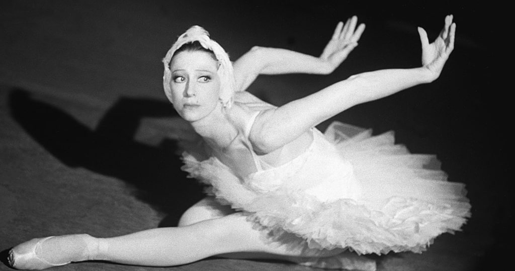 Её не выпускали за границу 16 лет: как Майя Плисецкая стала символом свободы
