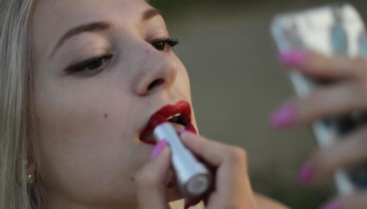    Красота или этикет - что предпочесть? Фото: по лицензии CC0 Pxhere.com