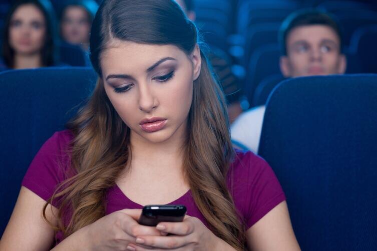    Помните об этикете Фото: Depositphotos