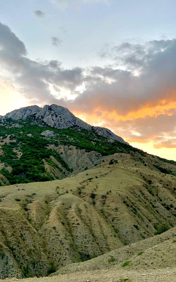 Горный хребет Эчки-Даг