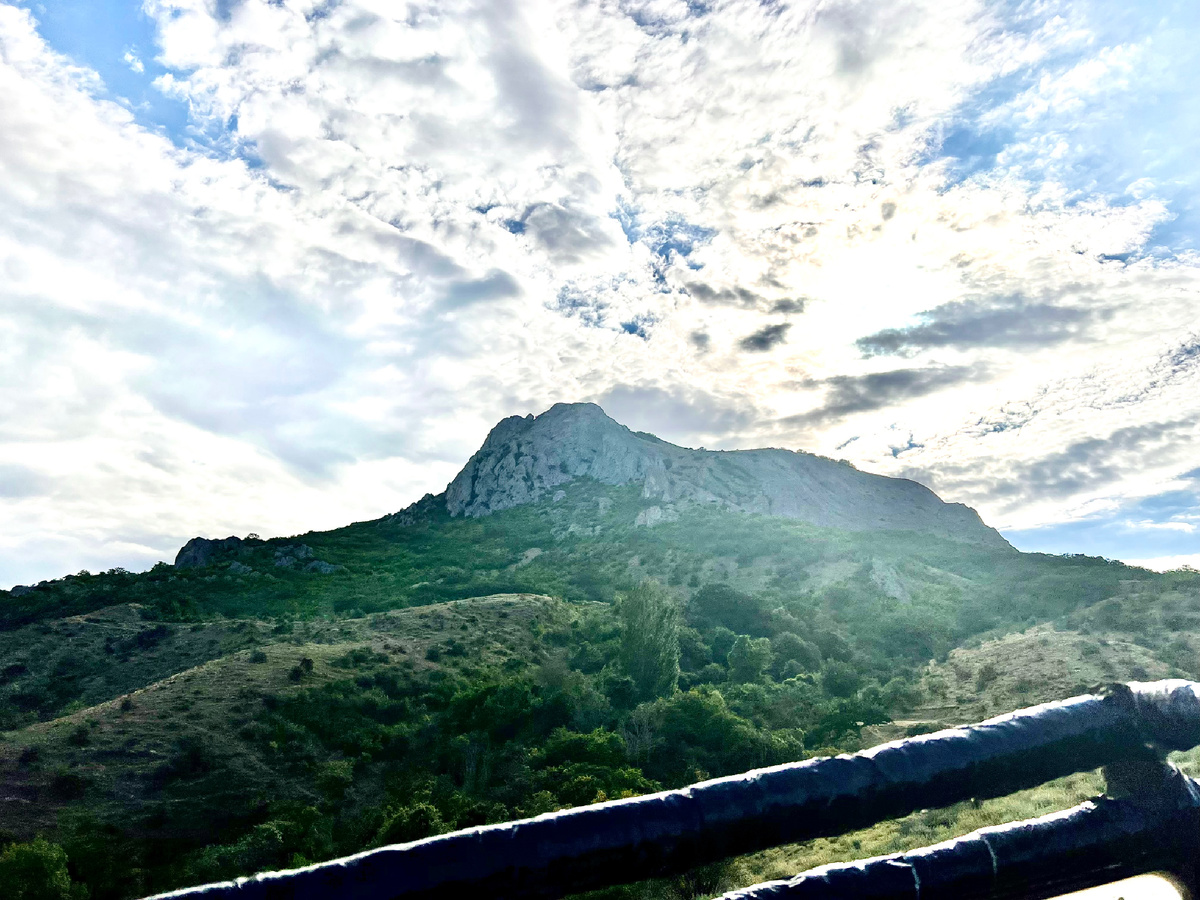 Горный хребет Эчки-Даг