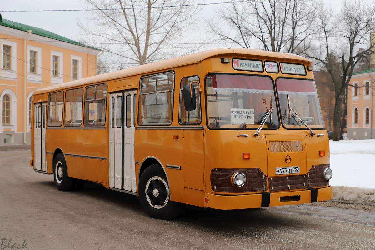 ЛиАЗ 677М