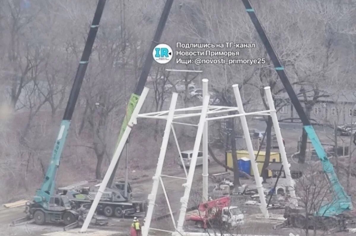    В парке Минного городка начали монтировать 55-метровое колесо обозрения