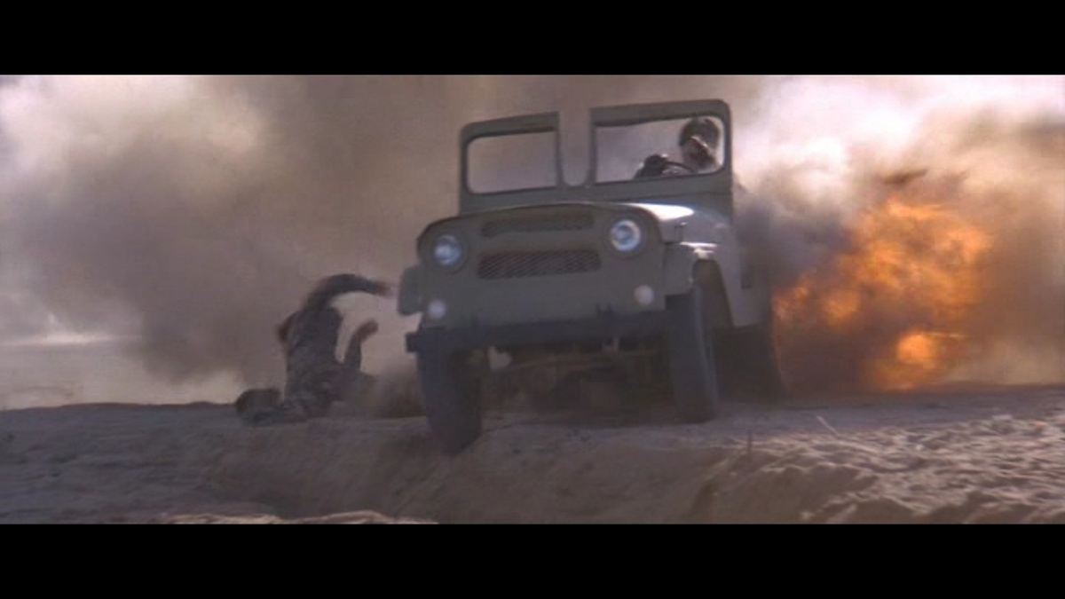     Кадр из фильма «Рэмбо 3»