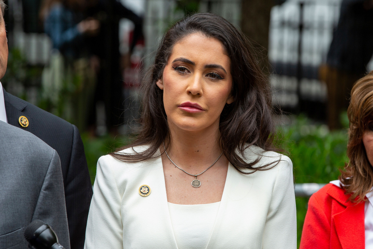    Анна Паулина Луна AP