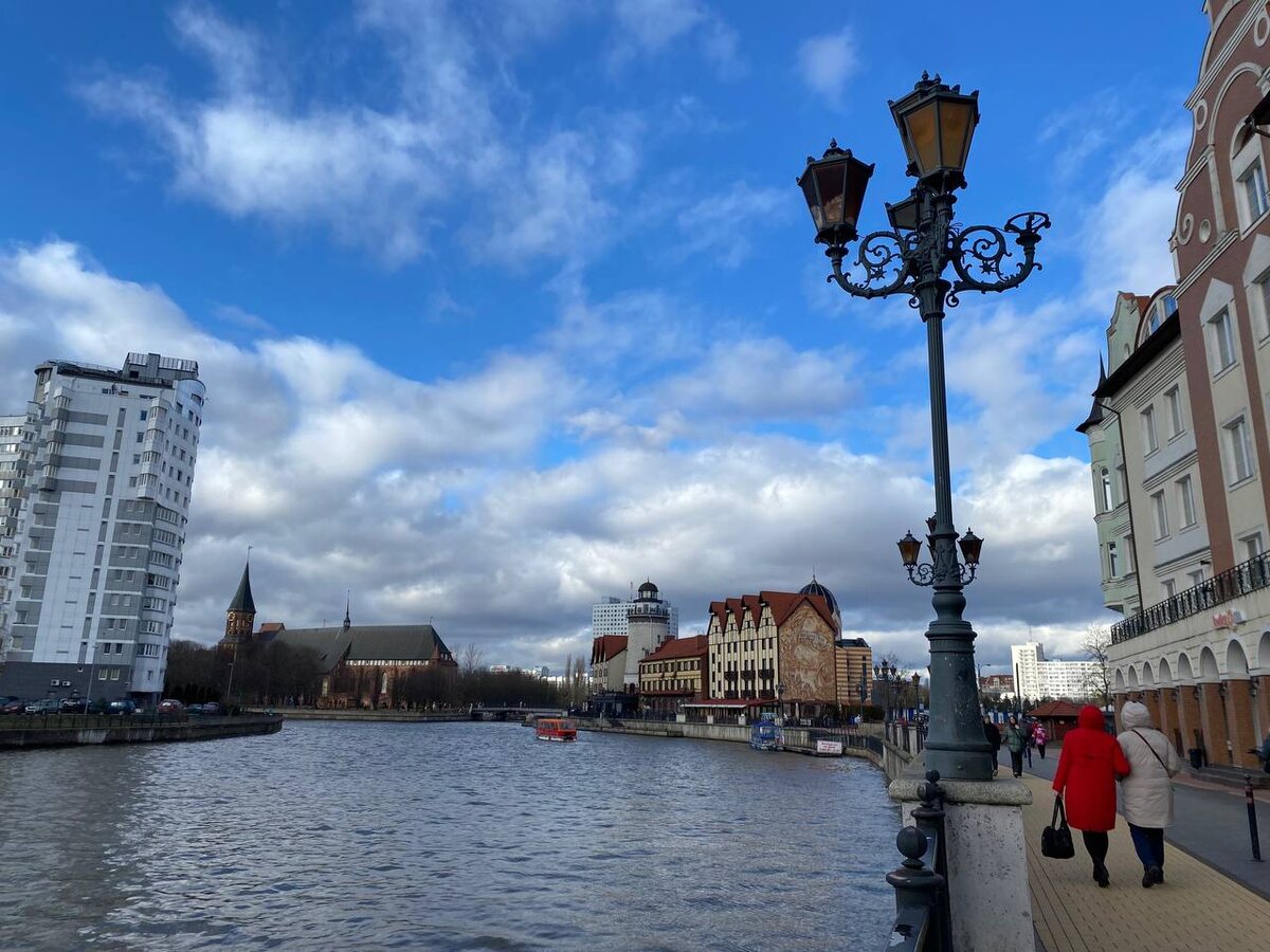 Вечером в воскресенье похолодает до 0…+4°C, местами возможны туман и дымка.  Фото: Фото: ФедералПресс / Анна Крючкова