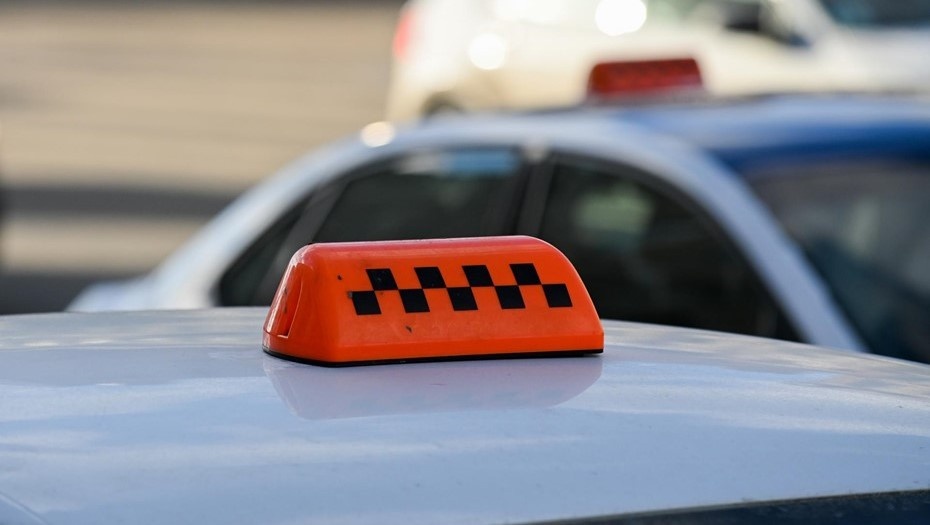    Предлагаемые зарплаты таксистов достигли в Петербурге 179,5 тыс. рублей Автор фото: Ермохин Сергей