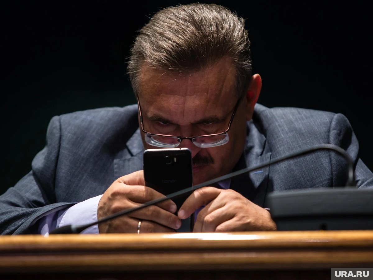     В трудное время со связью, рождаются необычные идеи и решения