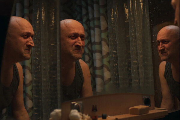    Кадр из сериала «Встать на ноги» (2025) / Okko