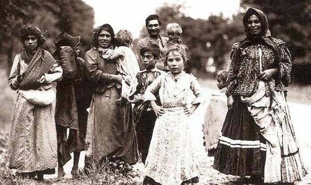 Убийство какого насекомого у цыган приравнивается к убийству человека