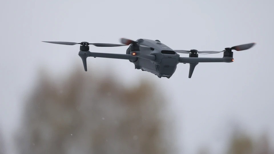 БПЛА атаковали Уфу: два беспилотника попали в многоэтажный дом