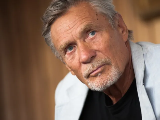 Александр Яковлевич Михайлов: жизнь и карьера