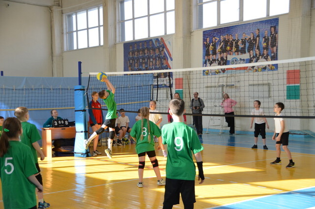 В Твери стали известны сильнейшие школьные команды по мини-пионерболу