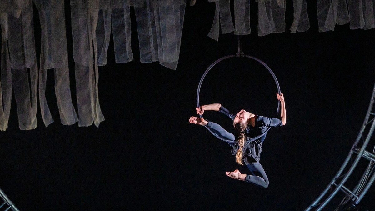    Ева Бучинская также выступает на крупных мероприятиях в Салехарде. Фото: Федор Воронов / «Ямал-Медиа»