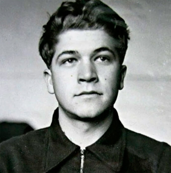 Владимир Ухин в молодости