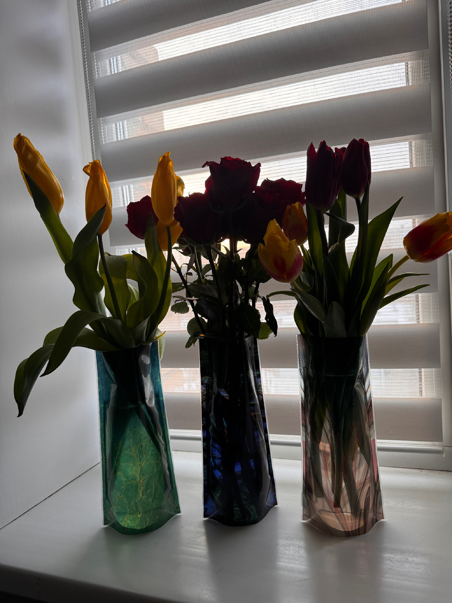 Удобная складная ваза UVAZA 