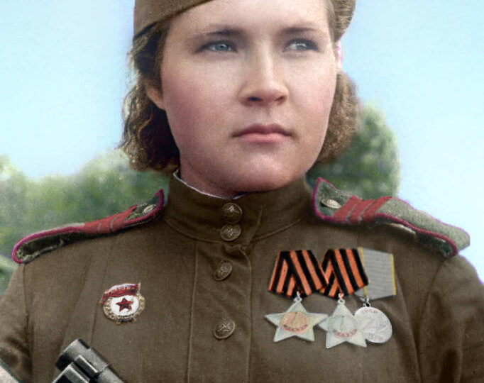 «Девушка с винтовкой»: путь снайпера Любови Макаровой от Урала до Рейхстага