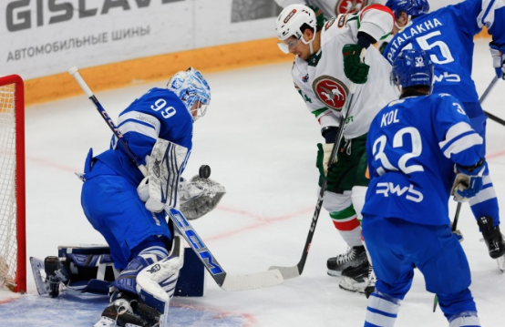 «Это не оборона». Что произошло в матче «Динамо» — «Ак Барс»