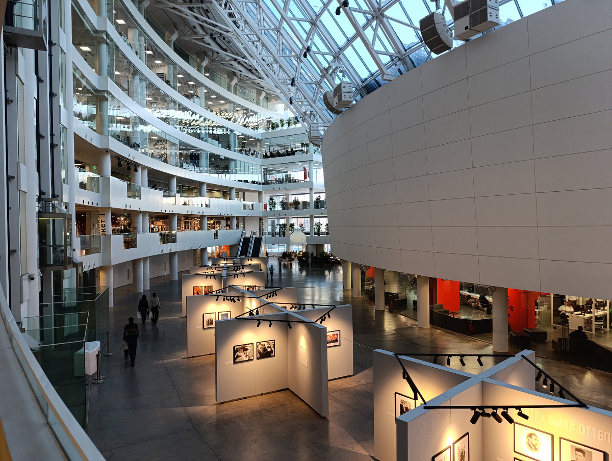 На контрасте с общим пространством