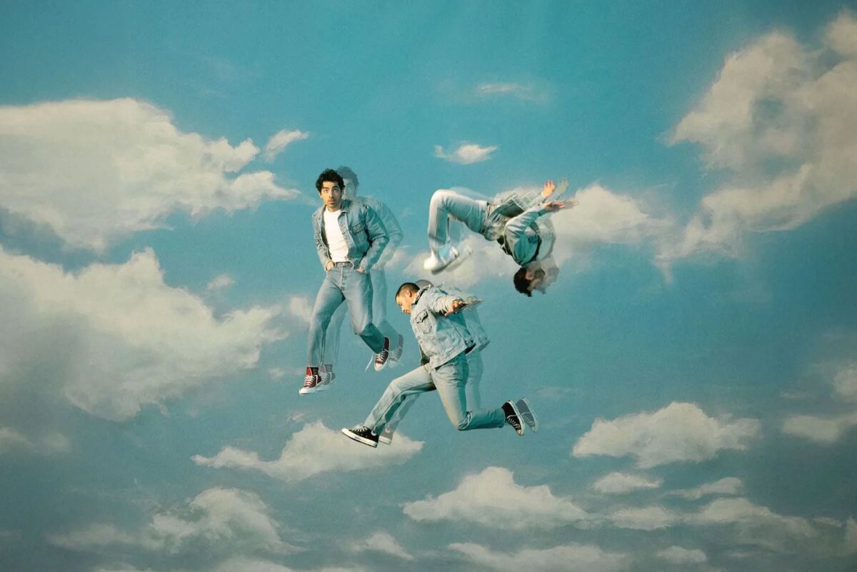    Jonas Brothers — "Love Me To Heaven" / euphoriazine.com