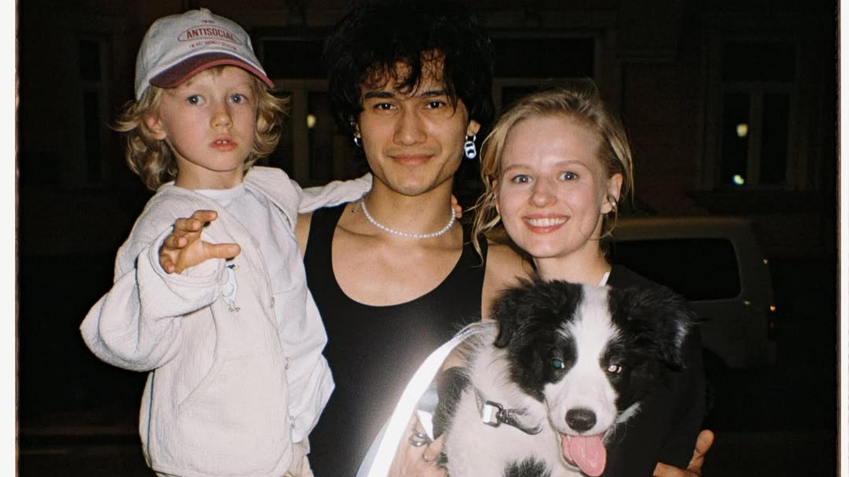    Саша Бортич с сыном и Давидом Сократяном. Фото: Инстаграм (запрещён в РФ) @bortich