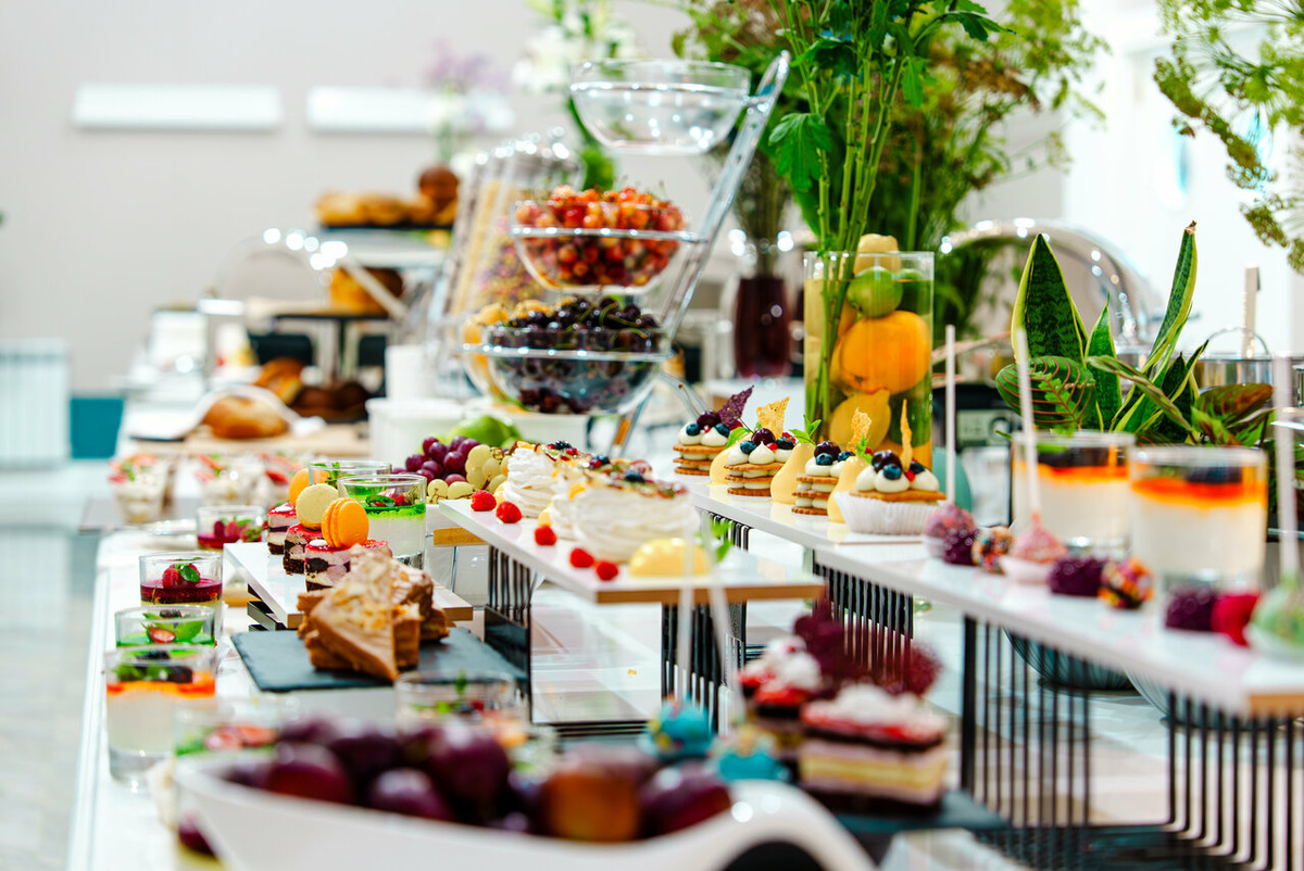 Шв. стол в санатории "Парк-Шафран".  Фото: санаторий "Парк-Шафран". 