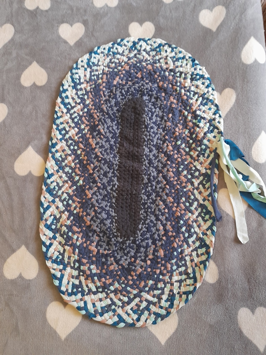 Тут немного видно, что центр волнистый