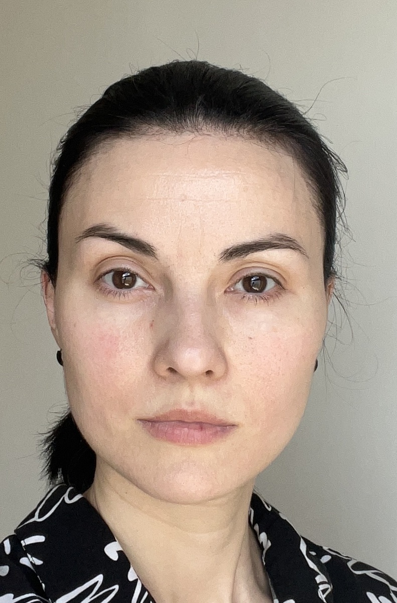 Фото без прикас для понимания характеристик внешности, так как дальше будут фото во весь рост