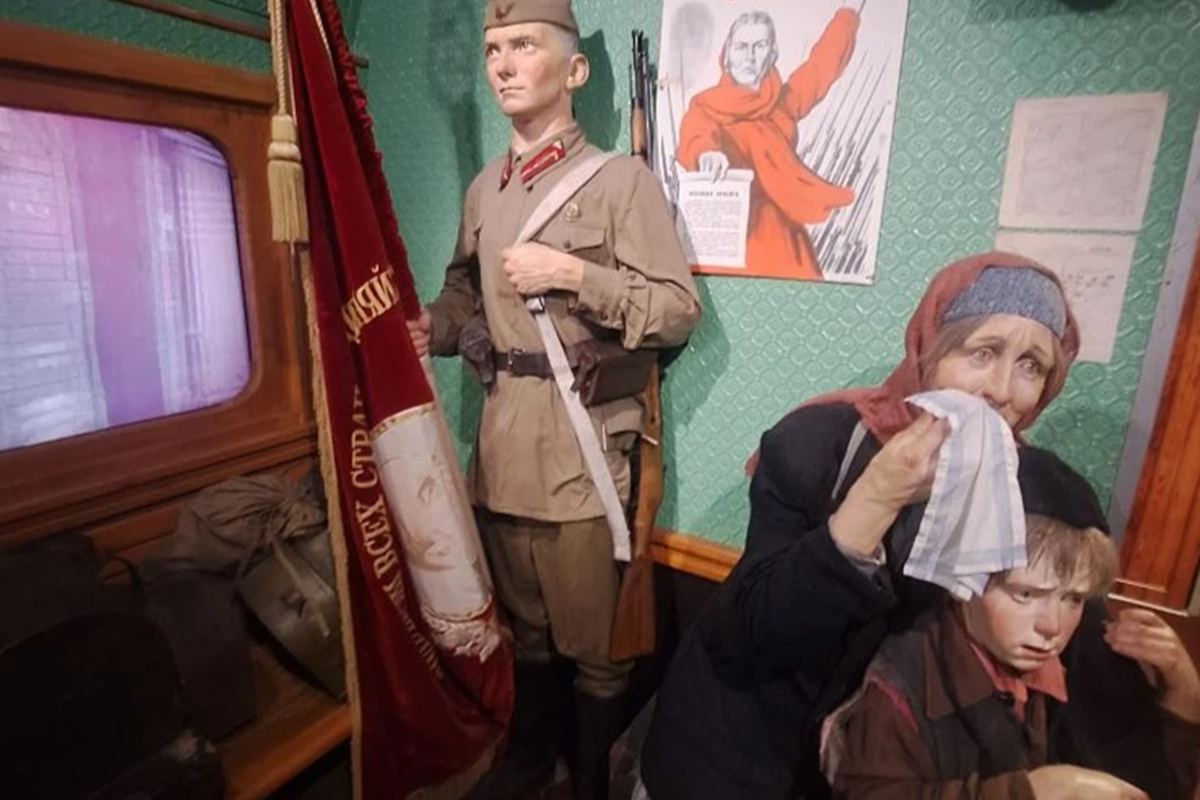    Экспозиция «Поезда Победы»: июнь 1941 года, мать, провожающая сына на войну. Фото предоставлено авторами статьи