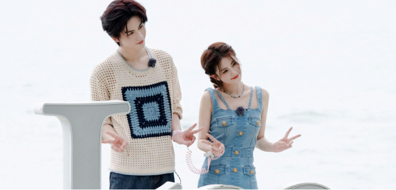 Китайская актриса Бай Лу и актер Чжан Линхэ.