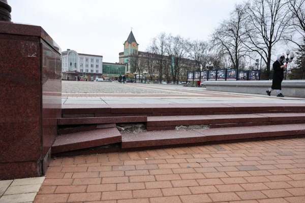 На ремонт площади Победы выделили менее 3 млн рублей