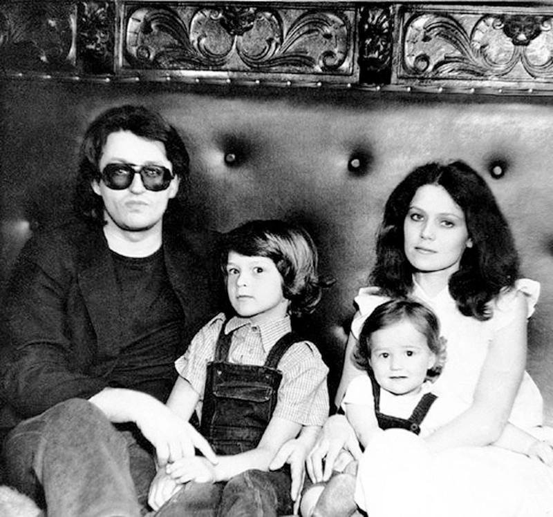 Александр и Ольга Градские с детьми