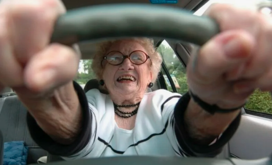 Неалкоголь. Сага об обезьянах с гранатой