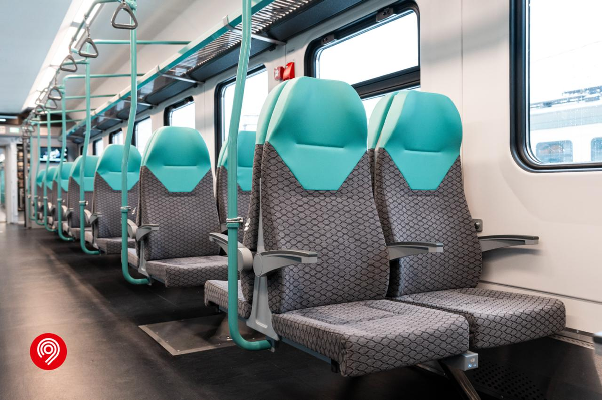     Интерьер электропоезда ЭП2ДМ