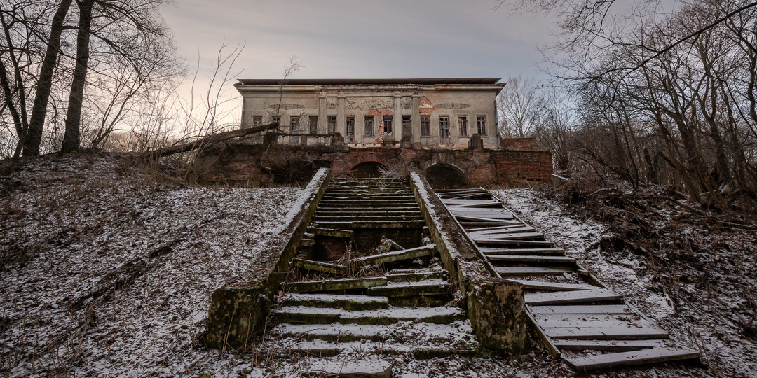 Эксперт по сохранению усадьбы Пущино-на-Оке, Александр Аулов. представил проект ее реставрации в преддверии торгов.