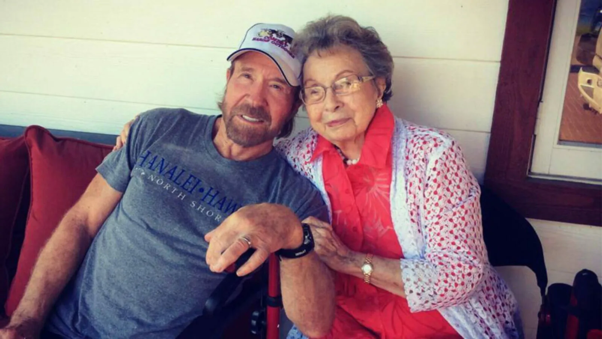 Чак Норрис с матерью