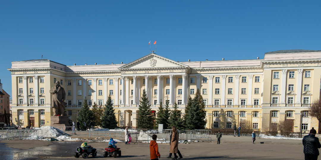 Весенний город