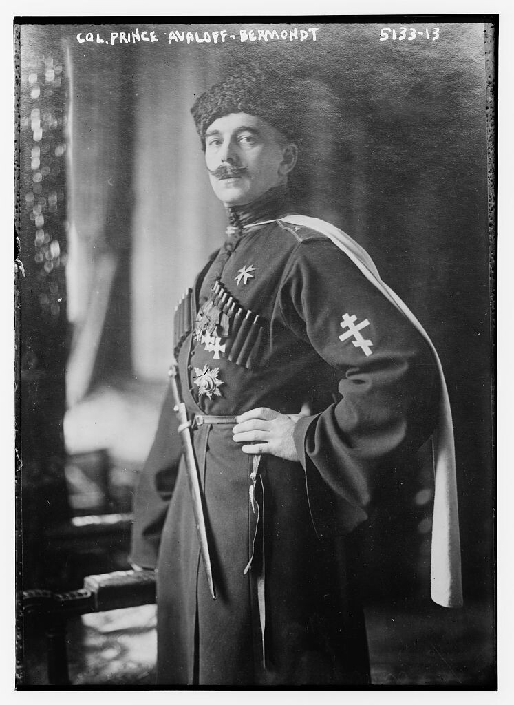 Па́вел Рафа(и́)лович (Рафаэлович, Михайлович) Бе́рмон(д)т-Ава́лов, князь Авалов (4 (16) марта 1877 год[, Тифлис — 27 декабря 1973, Нью-Йорк) — русский офицер, генерал-майор (1919), представитель прогерманского течения в белом движении в Прибалтике. Отношение к Бермондту-Авалову в советской и эмигрантской историографии в основном отрицательное — вероятно, из-за того, что он последовательно искал союза с немцами, в то время, как большинство руководителей белой армии ставило на Антанту. Его обвиняли в провале похода Юденича на Петроград, в авантюризме и самозванстве. Согласно другой точке зрения, действия Бермондта-Авалова могли привести к победе белого дела, если бы его лидеры оказались более дальновидными и согласились с предложениями Бермондта-Авалова опереться в войне с большевизмом на немецкие военно-политические круги.